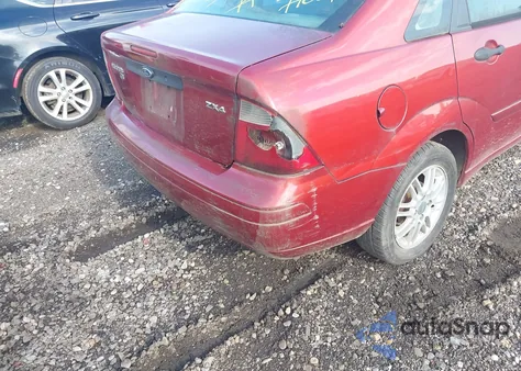 2005 Ford Focus Zx4 из США, поврежденный, VIN 1FAFP34N05W223825